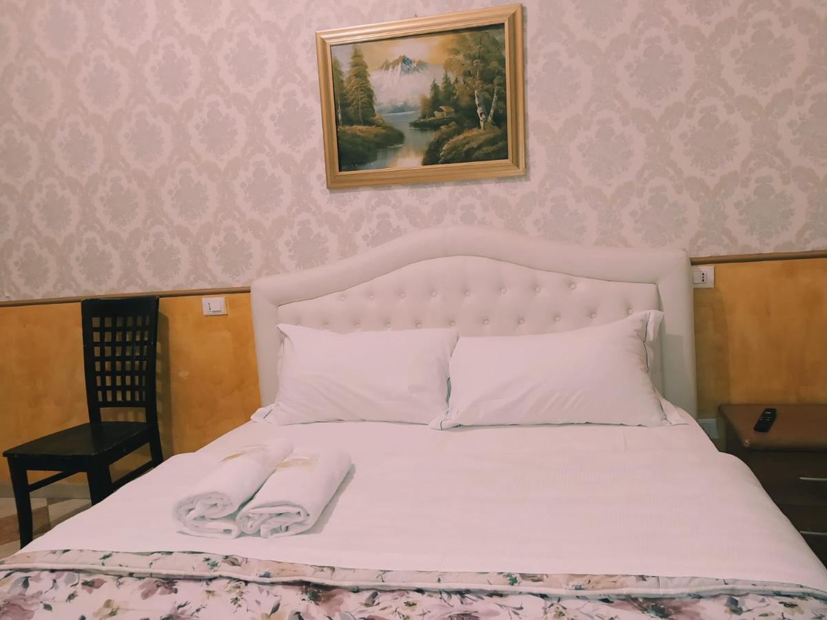Cattaneo Accomodation Rome Extérieur photo